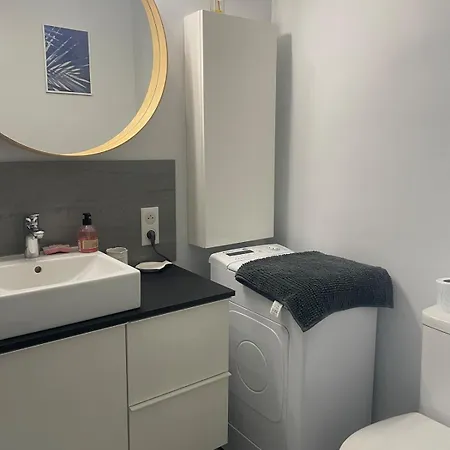 Studio Vue Mer Avec Terrasse, Ascenseur Et Garage A 6Mn A Pied Apartment La Grande-Motte